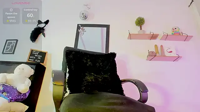 pantumieteruyo – webcam model profile photo Image 16