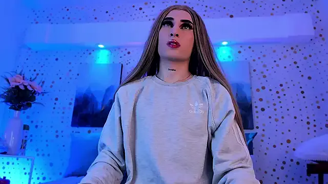 Luna_Samosienko – webcam model profile photo Image 5