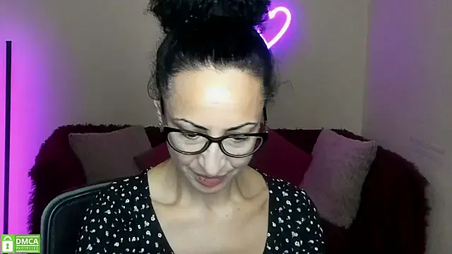 AmeliaBrilliants – webcam model profile photo Image 13