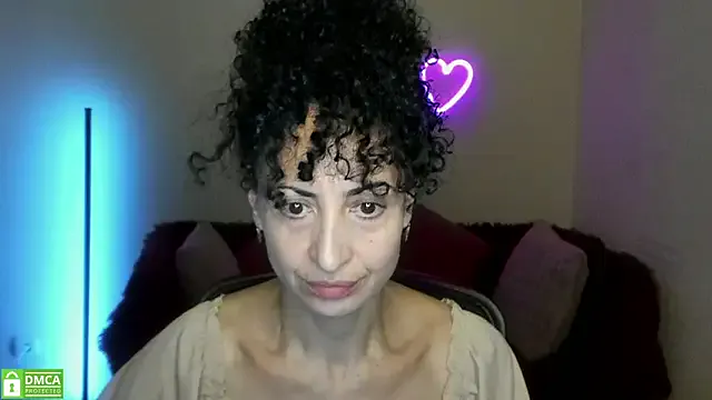 AmeliaBrilliants – webcam model profile photo Image 16