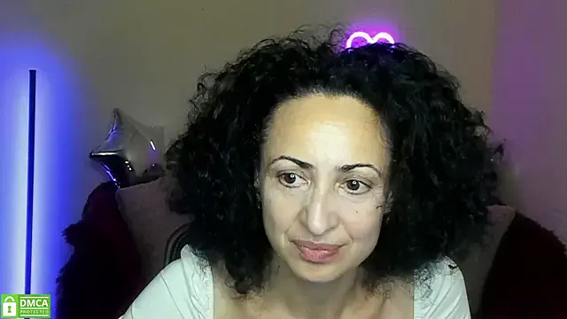 AmeliaBrilliants – webcam model profile photo Image 2