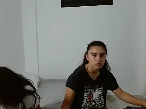 Megu_Melon – webcam model profile photo Image 4