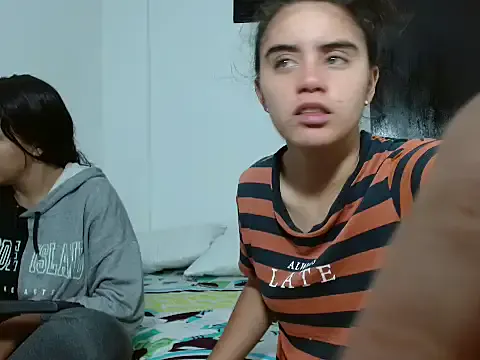 Megu_Melon – webcam model profile photo Image 6