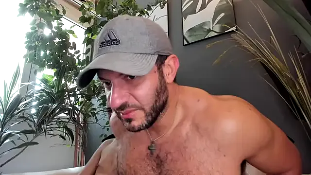 Yui-Ch – webcam model profile photo Image 6