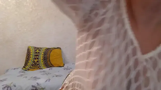 Samira-Summer – webcam model profile photo Image 8