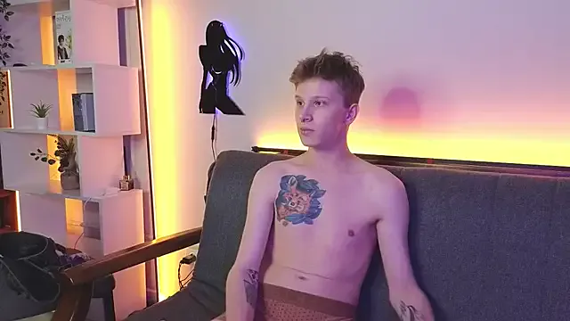 hiroada – webcam model profile photo Image 10