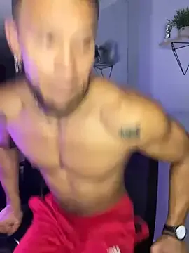  – webcam model profile photo Image 10