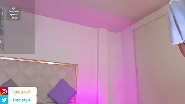 Megu_Melon – webcam model profile photo Image 7