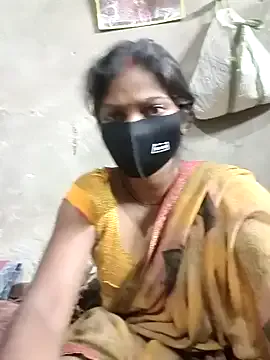 roouse – webcam model profile photo Image 12