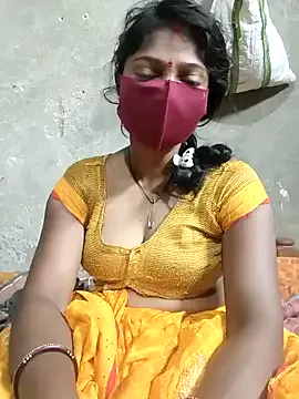 roouse – webcam model profile photo Image 5