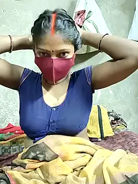 roouse – webcam model profile photo Image 7