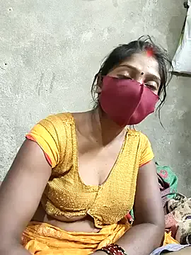 roouse – webcam model profile photo Image 8