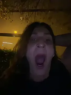 CarolBarker – webcam model profile photo Image 16