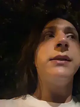 CarolBarker – webcam model profile photo Image 8