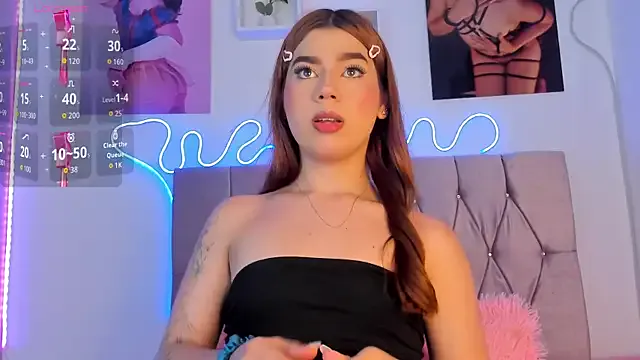 SEXYY_TRANSY_WITH_GIRL – webcam model profile photo Image 11