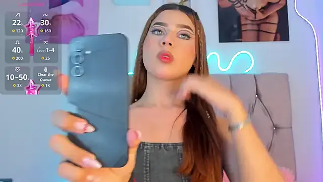 SEXYY_TRANSY_WITH_GIRL – webcam model profile photo Image 19