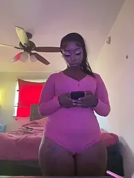 dreams4u – webcam model profile photo Image 2