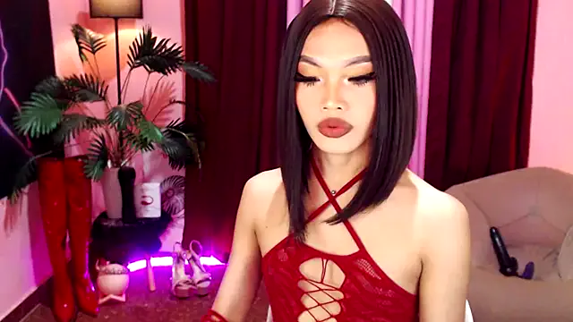 zui_lu – webcam model profile photo Image 15