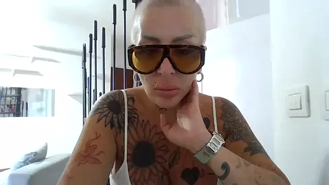 Rodrigues_Lucas – webcam model profile photo Image 4