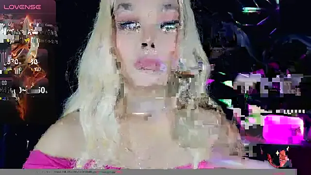 lavetax1 – webcam model profile photo Image 2