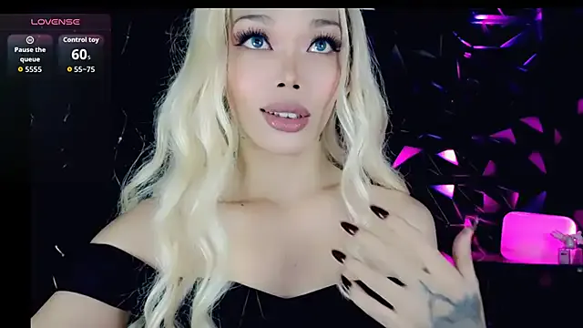 lavetax1 – webcam model profile photo Image 9