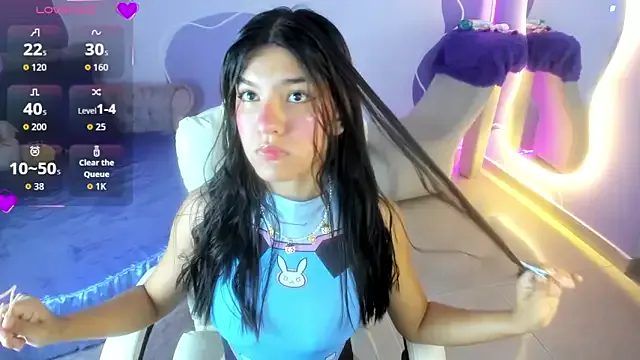 school_ch – webcam model profile photo Image 18