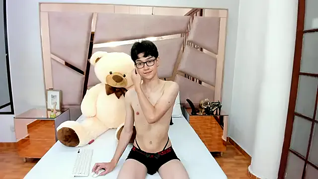 Rodrigues_Lucas – webcam model profile photo Image 14