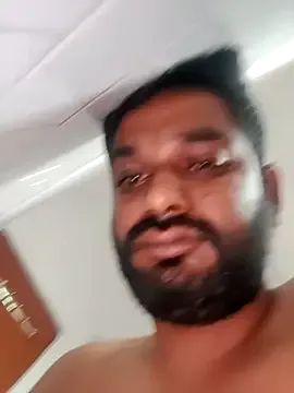 Mikev – webcam model profile photo Image 5