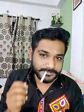 Mikev – webcam model profile photo Image 7