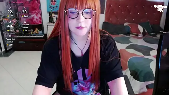 roouse – webcam model profile photo Image 17