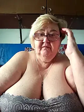 maataaan – webcam model profile photo Image 17
