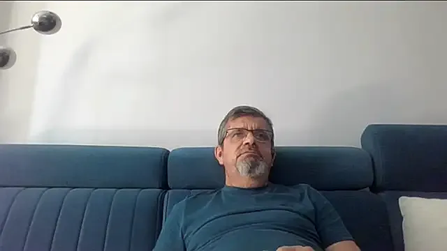 hana-08787- – webcam model profile photo Image 11