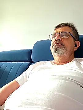 hana-08787- – webcam model profile photo Image 14