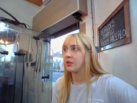 nathi_poyo – webcam model profile photo Image 8