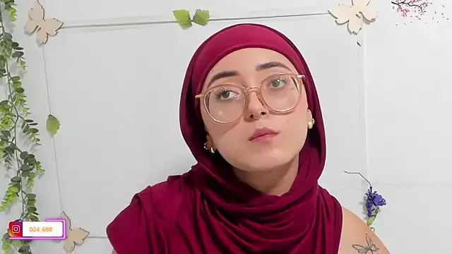 Nonchan_ – webcam model profile photo Image 13