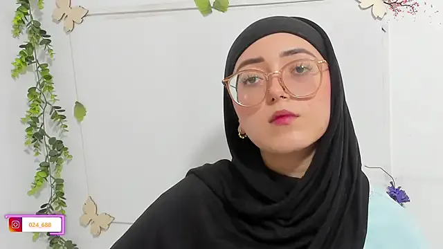 Nonchan_ – webcam model profile photo Image 14