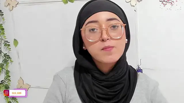 Nonchan_ – webcam model profile photo Image 17