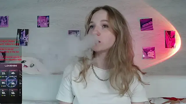  – webcam model profile photo Image 2