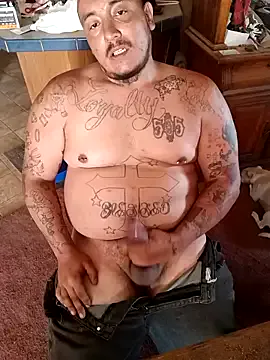 roouse – webcam model profile photo Image 13