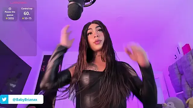 babybriexxx Image 16