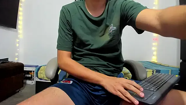 PumaShyXD – webcam model profile photo Image 15