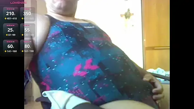 oxo_yuna_oxo – webcam model profile photo Image 12