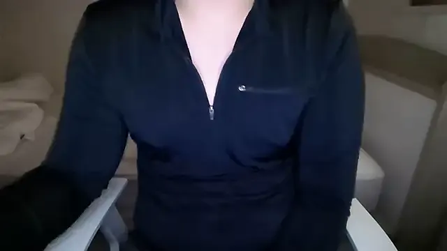 _chanMOMO_ – webcam model profile photo Image 2