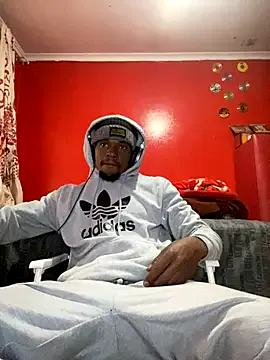 – webcam model profile photo Image 10