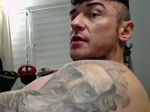 _Alicee_1 – webcam model profile photo Image 10