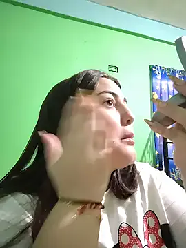 roouse – webcam model profile photo Image 15