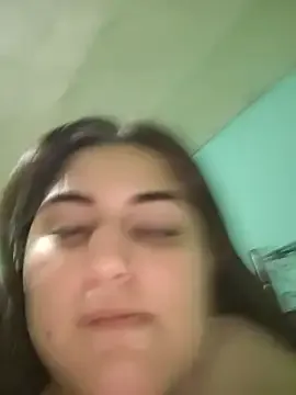 roouse – webcam model profile photo Image 3