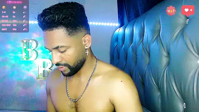 Mia--meow – webcam model profile photo Image 4