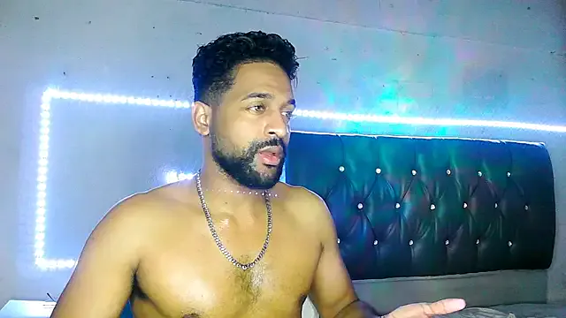 Mia--meow – webcam model profile photo Image 7