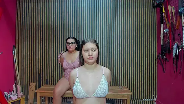  – webcam model profile photo Image 7